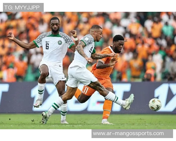 娱乐圈球星组建明星足球队 激情碰撞梦幻赛场再掀热潮